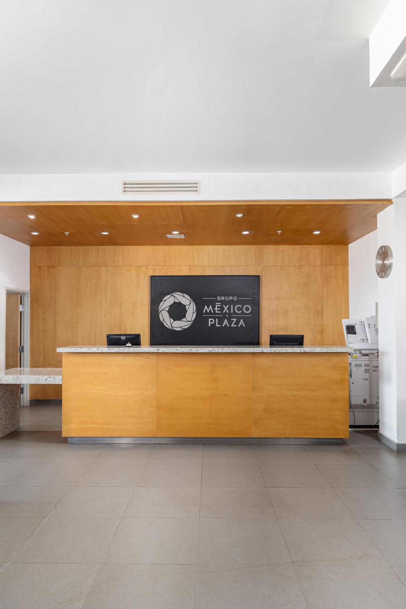 Hotel Mexico Plaza Silao Aeropuerto Eksteriør bilde